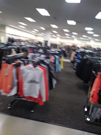 Department Store «Nordstrom Rack Towne Place at Garden State Park», reviews and photos, 951 Haddonfield Rd a, Cherry Hill, NJ 08002, USA