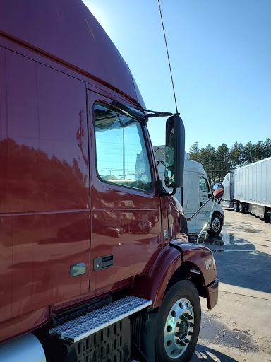 Oil Change Service «Speedco Truck Lube and Tires», reviews and photos, 23728 Rogers Clark Blvd, Ruther Glen, VA 22546, USA