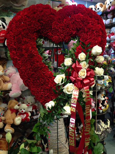 Florist «Elegant Florist», reviews and photos, 6909 4th Ave, Brooklyn, NY 11209, USA