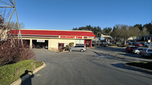 Tire Shop «Discount Tire Store - Kirkland, WA», reviews and photos, 12410 NE 124th St, Kirkland, WA 98034, USA