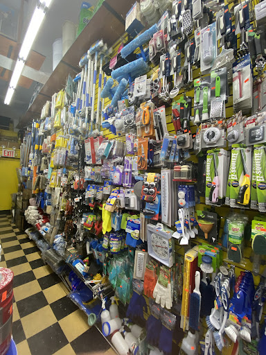 Paint Store «Forest Hills Hardware Paint Inc», reviews and photos, 11643 Queens Blvd, Forest Hills, NY 11375, USA