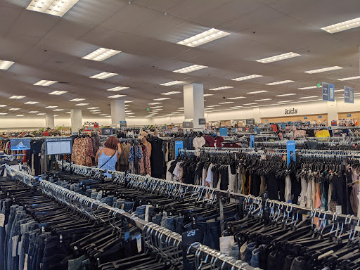 Department Store «Nordstrom Rack Edinger Plaza», reviews and photos, 7532 Edinger Ave, Huntington Beach, CA 92647, USA