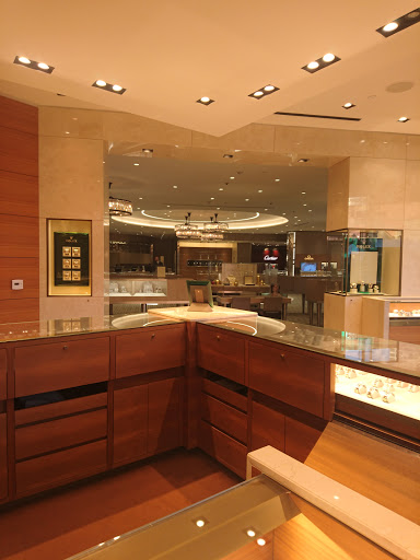 Jeweler «Traditional Jewelers», reviews and photos, 817 Newport Center Dr, Newport Beach, CA 92660, USA
