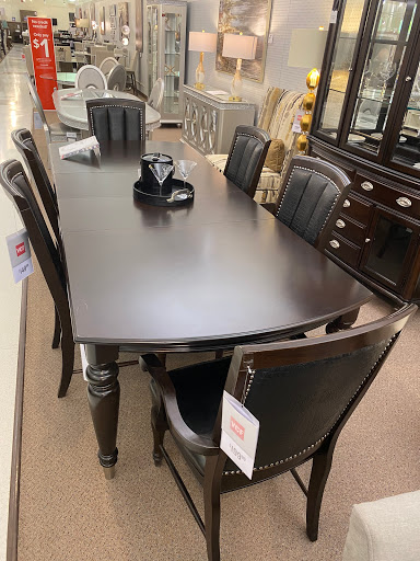 Furniture Store «Value City Furniture», reviews and photos, 4380 E New York St, Aurora, IL 60504, USA