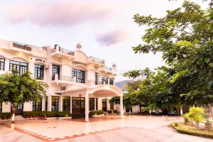 Gulmohar Sariska Resort image
