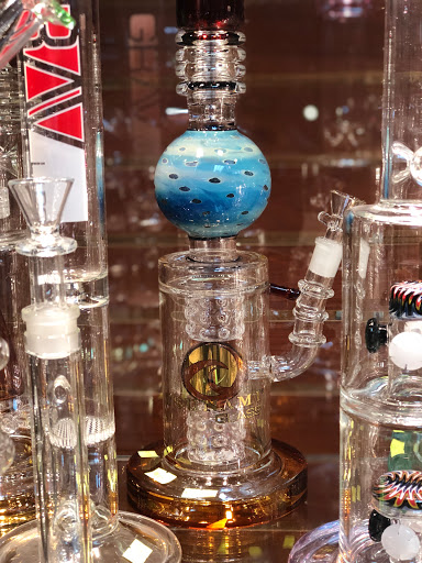 Cigar Shop «West Side Smoke Shop», reviews and photos, 712 Bridge St NW, Grand Rapids, MI 49504, USA