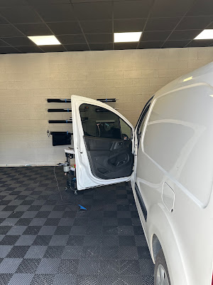 Select Auto Pro à Gréasque