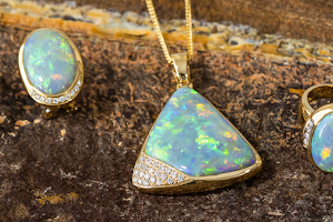 Black Star Opal image