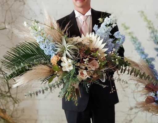 Florist «Bates Flowers by DZyne», reviews and photos, 813 4th Ave, Grinnell, IA 50112, USA