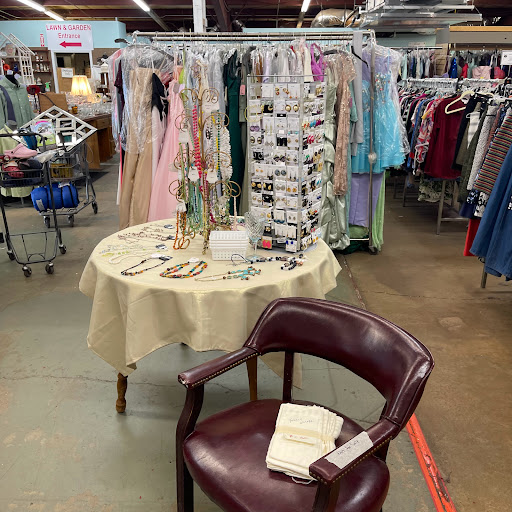 Thrift Store «Open Doors Thrift Store», reviews and photos, 4125 Government Blvd, Mobile, AL 36693, USA