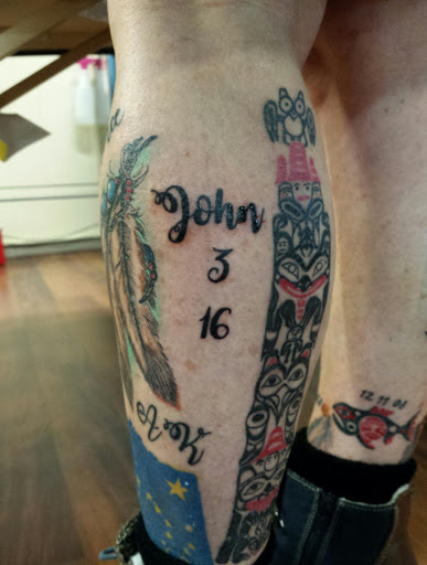 Tattoo Shop «Permanent Marx Tattoo», reviews and photos, 1127 Edgewater St NW, Salem, OR 97304, USA