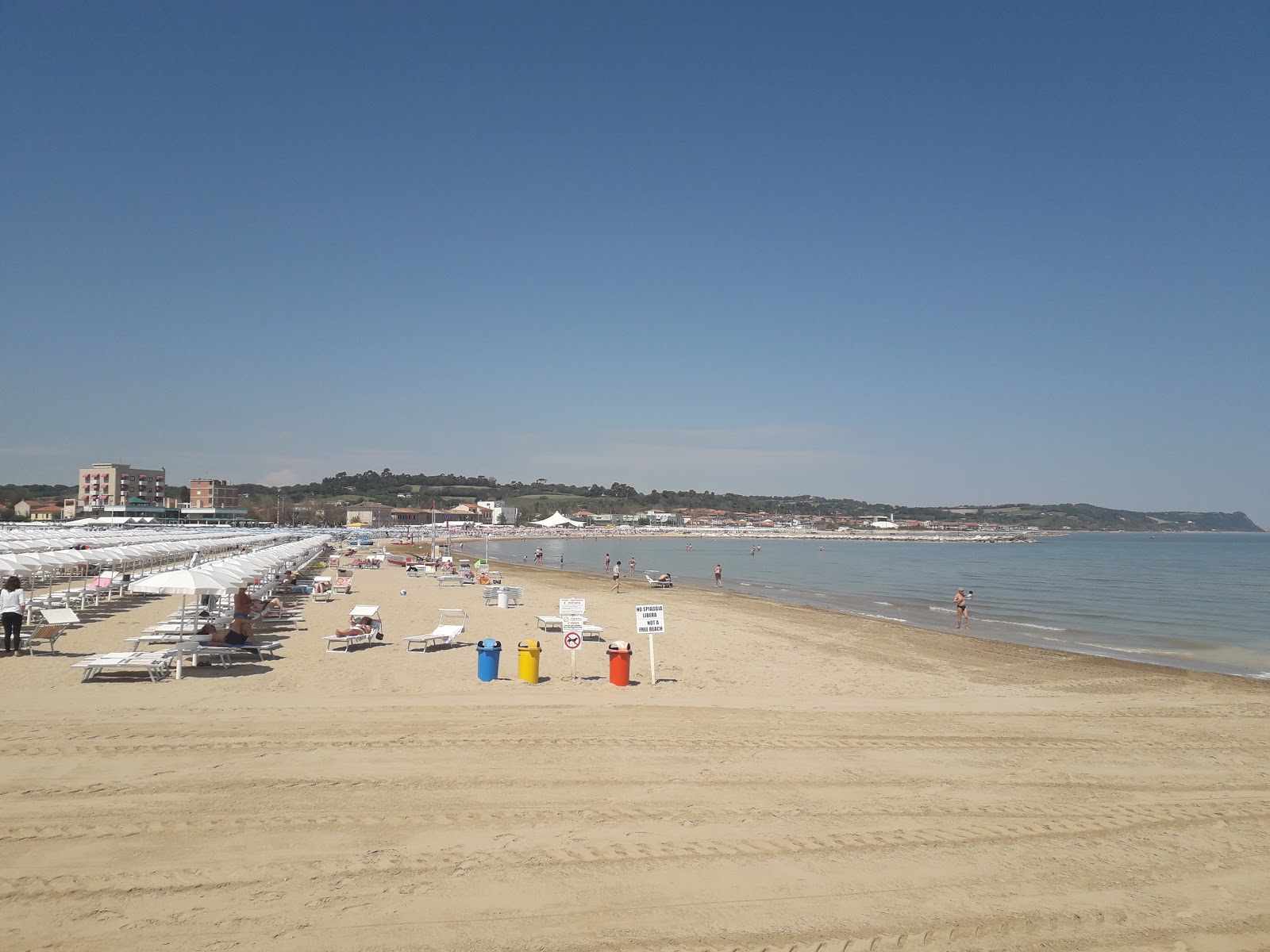 Foto di Fano beach - luogo popolare tra gli intenditori del relax