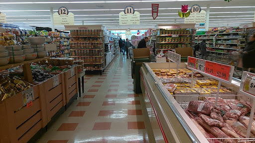 Grocery Store «Market Basket», reviews and photos, 170 Everett Ave, Chelsea, MA 02150, USA