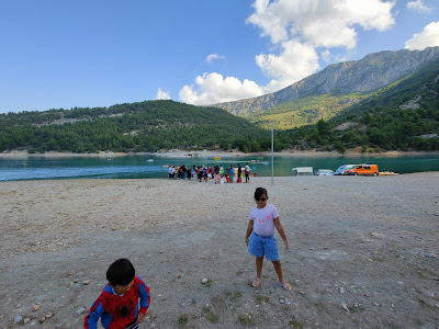 MYC Plage - Location de Pédalos 5 Places à Aiguines
