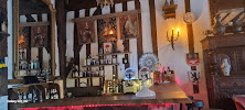 Atmosphère du Restaurant Bar à vins - La cour du Roi à Ivry-la-Bataille - n°1