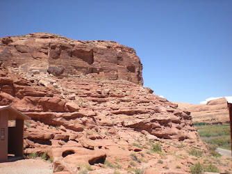 Potash Road Dinosaur Tracks and Petroglyphs