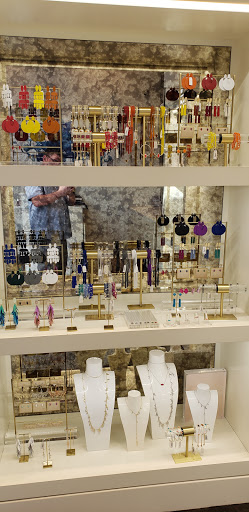 Jewelry Store «Kendra Scott», reviews and photos, 816 Town and Country Blvd #131, Houston, TX 77024, USA