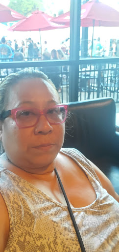 Ice Cream Shop «Sanders Chocolate & Ice Cream Shoppes - Wyandotte», reviews and photos, 3042 Biddle Ave, Wyandotte, MI 48192, USA