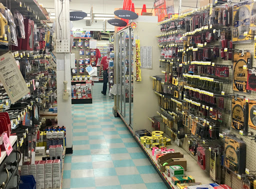 Hardware Store «Santa Barbara Home Improvement Center», reviews and photos, 415 E Gutierrez St, Santa Barbara, CA 93101, USA