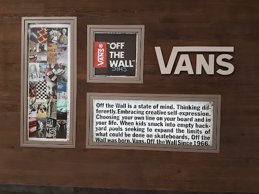 Shoe Store «Vans», reviews and photos, 9125 W Atlantic Blvd, Coral Springs, FL 33071, USA
