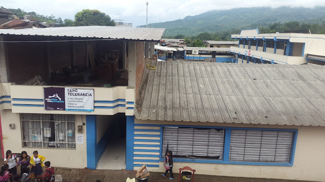 Escuela Juan Benigno Vela - Echeandía