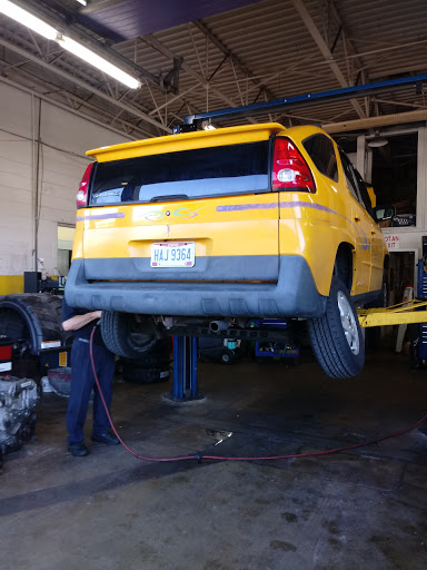 Auto Repair Shop «Harris Total Auto Care», reviews and photos, 535 N Verity Pkwy, Middletown, OH 45042, USA