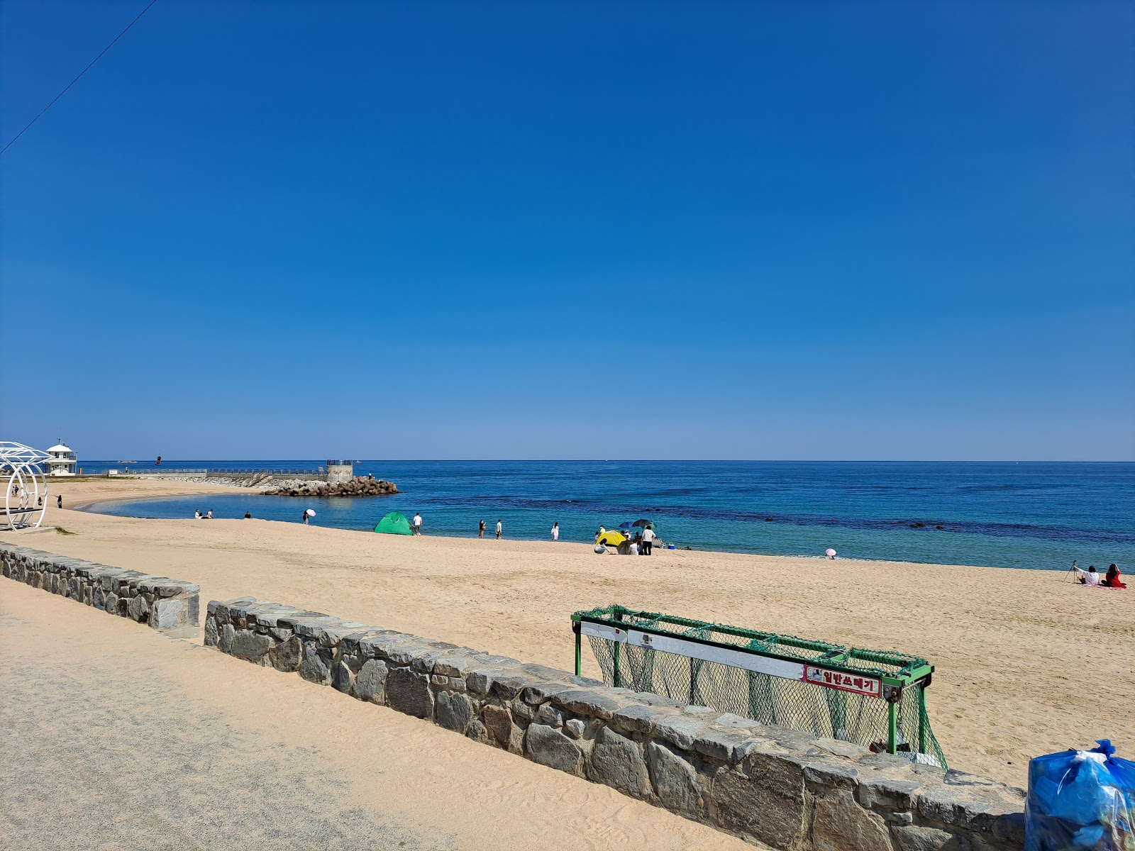 Photo of Gangmun Beach with very clean level of cleanliness