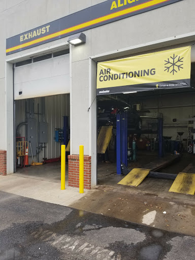 Auto Repair Shop «Meineke Car Care Center», reviews and photos, 303 W Pulaski Hwy, Elkton, MD 21921, USA