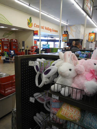 Grocery Store «Save Mart Supermarkets», reviews and photos, 4725 Quail Lakes Dr, Stockton, CA 95207, USA