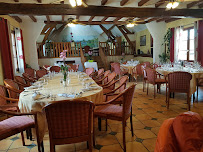 Atmosphère du Restaurant Auberge de la Vieille Ferme à Le Meux - n°2