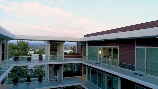 الجراحة التجميلية المنعشة - Refreshed Aesthetic Surgery