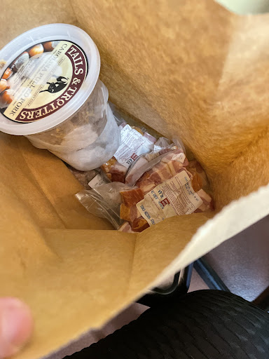 Sandwich Shop «Tails & Trotters», reviews and photos, 525 NE 24th Ave, Portland, OR 97232, USA