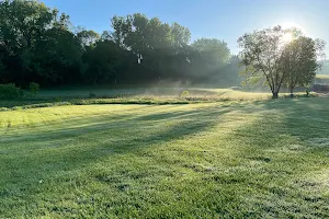 Mendota Heights Par 3 Golf Course image