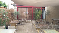 Atmosphère du Restaurant Bégude Café à Rochefort-du-Gard - n°20