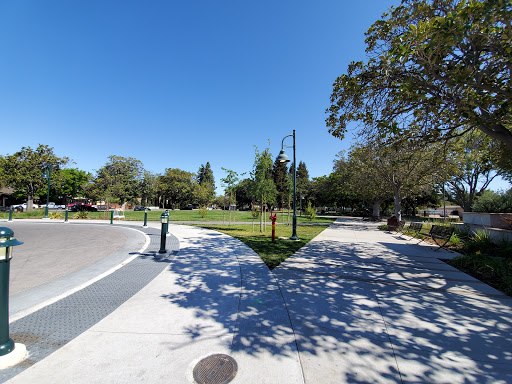 Community Center «Mountain View Community Center», reviews and photos, 201 S Rengstorff Ave, Mountain View, CA 94040, USA
