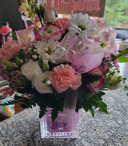 Florist «BROADWAY FLORAL & GIFT GALLERY», reviews and photos, 14 Broadway, Denville, NJ 07834, USA