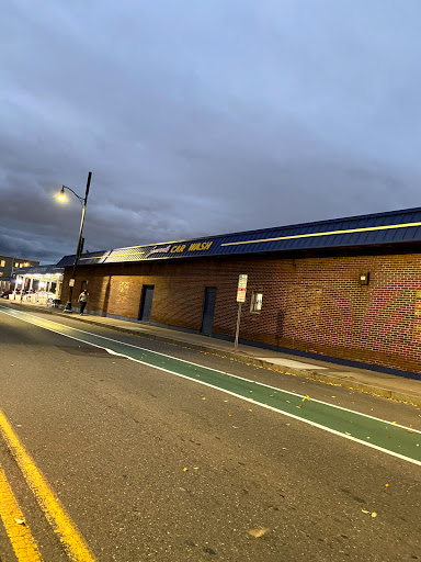 Car Detailing Service «Somerville Car Wash & Detail Center», reviews and photos, 680 Somerville Ave, Somerville, MA 02143, USA