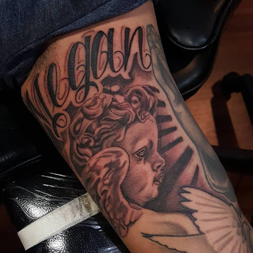 Explore men leg tattoo ideas, creative tattoo ideas in Tulia, available at Mister Placasos Tattoo Shop