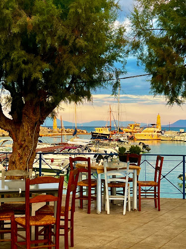 Το Λιμανάκι μαρίνα ξυλοκάστρου