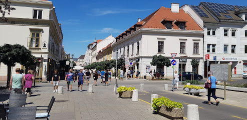 Triumph fehérnemű szaküzlet - Győr