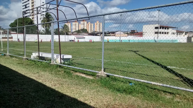 Avaliações sobre Centro Esportivo do Bairro Dix-Sept Rosado Estadio - Osman Camilo em Natal - Campo de futebol