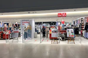 UNIQLO Parkway Parade (Same Day Click & Collect) image