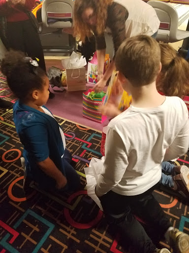 Bowling Alley «Venture Lanes», reviews and photos, 6300 Maccorkle Ave, St Albans, WV 25177, USA