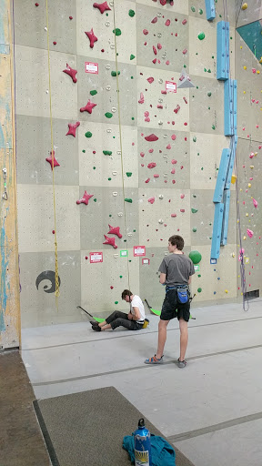 Rock Climbing Gym «Evo Rock & Fitness Portland», reviews and photos, 65 Warren Ave, Portland, ME 04103, USA
