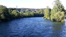 Bauernhaus an der Limmat