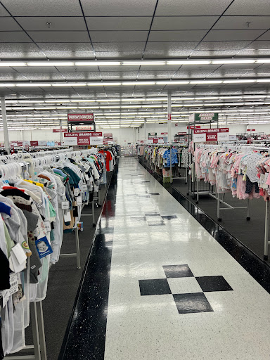 Clothing Store «Burlington Coat Factory», reviews and photos, 1116 E Stone Dr, Kingsport, TN 37660, USA