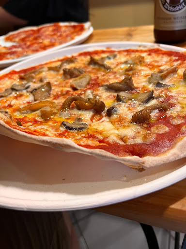 Pizzeria 