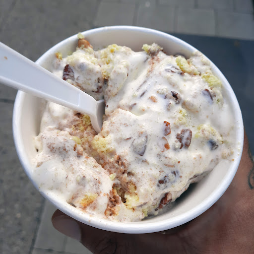 Ice Cream Shop «Cold Stone Creamery», reviews and photos, 1 Levee Way #2104, Newport, KY 41071, USA