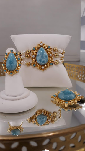 Hand Made Jewelry Blue Mall