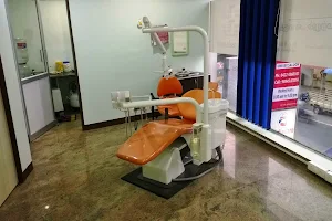 shree krishna orthodontic and dental centre image